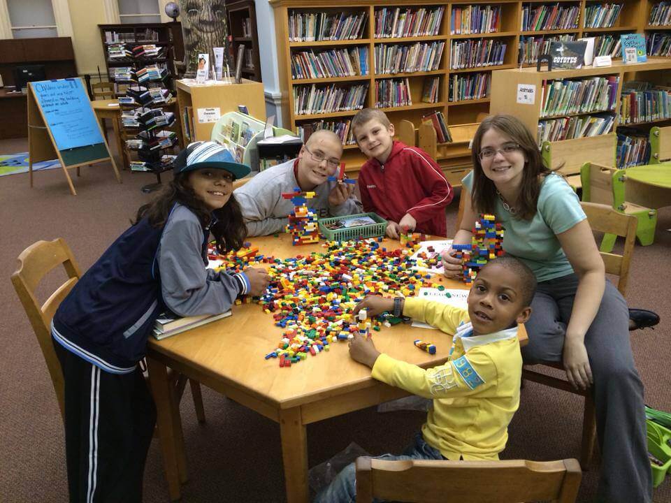 1380803_587037904688367_1162804834_n